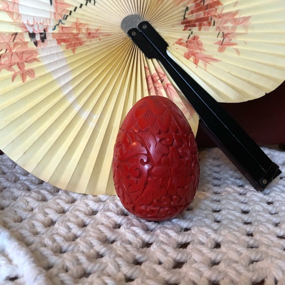 Vintage Other - Vtg Chinese red Cinnabar Egg, beautiful details